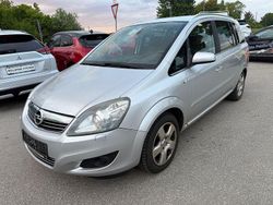 Silber Gebraucht 2008 Opel Zafira Innovation Van / Kleinbus | 1.200 € (Superpreis)