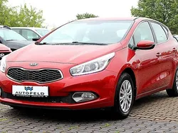 Rot Gebraucht 2013 Kia Ceed Limousine | 6.900 € (Fairer Preis)