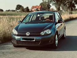 Blau Gebraucht 2011 VW Golf VI Kleinwagen | 5.900 € (Fairer Preis)