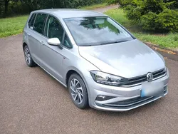 Silber Gebraucht 2018 VW Golf Sportsvan Join Van / Kleinbus | 16.900 € (Fairer Preis)