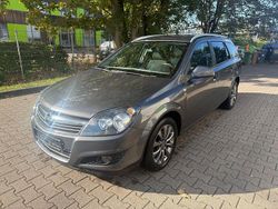 Grau Gebraucht 2010 Opel Astra Edition Kombi | 2.399 € (Superpreis)