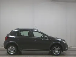 Schwarz Gebraucht 2019 Dacia Sandero Essentiel Kleinwagen | 8.480 € (Guter Preis)