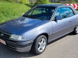 Grau Gebraucht 1994 Opel Astra Cabriolet Cabrio | 4.950 €