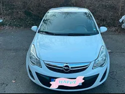 Weiß Gebraucht 2013 Opel Corsa Active Kleinwagen | 3.900 € (Fairer Preis)