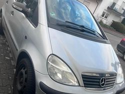 Grau Gebraucht 2003 Mercedes A140 Kleinwagen | 1.600 €