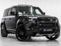 Schwarz Gebraucht 2022 Land Rover Defender SUV | 107.990 € (Fairer Preis)