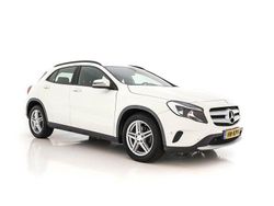 Weiß Gebraucht 2014 Mercedes GLA200 Ambition SUV | 11.145 € (Fairer Preis)
