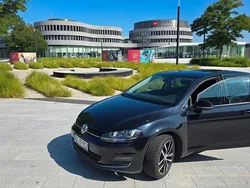 Schwarz Gebraucht 2014 VW Golf VII Highline Limousine | 9.800 € (Fairer Preis)