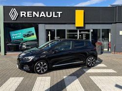 Weiß Gebraucht 2023 Renault Clio V Equilibre Limousine | 15.990 €