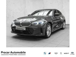 Grau Gebraucht 2024 BMW 330 M Sport Limousine | 47.340 € (Guter Preis)