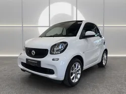 Weiss Gebraucht 2019 Smart ForTwo Electric Drive Passion Coupé | 8.190 € (Fairer Preis)
