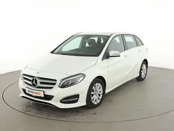Weiß Gebraucht 2015 Mercedes B180 Style Van / Kleinbus | 16.390 € (Fairer Preis)