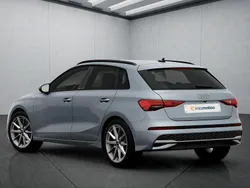 Grau Gebraucht 2024 Audi A3 Sportback Limousine | 35.649 € (Etwas zu teuer)