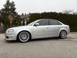 Silber Gebraucht 2005 Audi A4 Comfort Limousine | 13.999 €