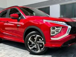Dynamik rot Gebraucht 2023 Mitsubishi Eclipse Cross Select+ SUV | 29.950 € (Etwas zu teuer)