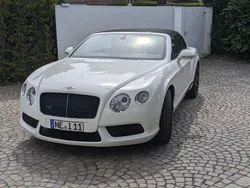 Weiß Gebraucht 2012 Bentley Continental GT Convertible Cabrio | 75.000 €