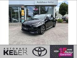 Mysticschwarz mica Neu 2025 Toyota Yaris Hybrid Kleinwagen | 27.960 € (Etwas zu teuer)