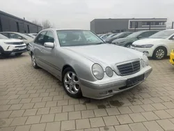 Grau Gebraucht 2000 Mercedes E200 Elegance Limousine | 2.999 € (Superpreis)