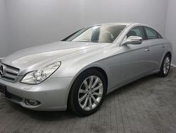 Silber Gebraucht 2009 Mercedes CLS280 Limousine | 6.999 €