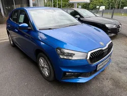 Blau Gebraucht 2023 Skoda Fabia Ambition Limousine | 17.500 € (Guter Preis)
