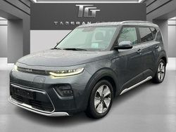 Grau Gebraucht 2024 Kia Soul Inspiration SUV | 25.000 € (Guter Preis)