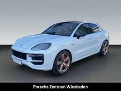 Carraraweißmetallic Neu 2025 Porsche Cayenne Turbo E-Hybrid Coupe Coupé | 198.900 € (Superpreis)