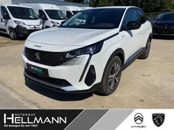 Weiß Gebraucht 2022 Peugeot 3008 Allure SUV | 22.840 € (Superpreis)
