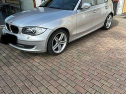 Silber Gebraucht 2011 BMW 120 Kleinwagen | 6.200 € (Guter Preis)
