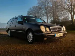 Violet Gebraucht 1998 Mercedes E240 Kombi | 1.799 € (Fairer Preis)