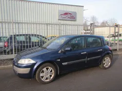 Blau Gebraucht 2004 Renault Mégane II Authentique Limousine | 1.999 € (Fairer Preis)