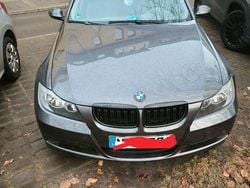 Blau Gebraucht 2006 BMW 318 Limousine | 2.000 € (Superpreis)