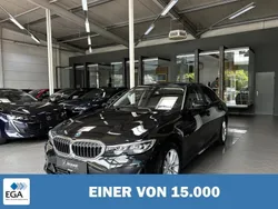 Schwarz metallic Gebraucht 2021 BMW 320e Advantage | 23.140 € (Fairer Preis)