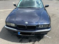 Blau Gebraucht 1995 BMW 730 Limousine | 4.500 €