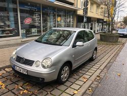 Silber Gebraucht 2003 VW Polo Comfortline Limousine | 2.000 € (Fairer Preis)