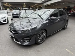 Pentametal Neu 2025 Kia Ceed Limousine | 37.777 €