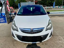 Weiß Gebraucht 2013 Opel Corsa Color Edition Kleinwagen | 3.500 € (Guter Preis)