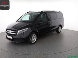 Obsidianschwarz Gebraucht 2023 Mercedes V220 Sport Van / Kleinbus | 42.740 € (Guter Preis)