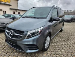 Grau Gebraucht 2021 Mercedes V300 Avantgarde Edition Van / Kleinbus | 55.450 € (Guter Preis)