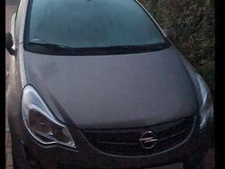 Grau Gebraucht 2013 Opel Corsa Kleinwagen | 4.500 € (Fairer Preis)