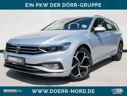 Silber Gebraucht 2024 VW Passat Elegance Kombi | 31.970 €