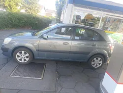 Grün Gebraucht 2006 Kia Rio 2 Kombi | 2.000 € (Fairer Preis)