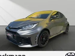 Grau Gebraucht 2025 Toyota Yaris Limousine | 47.890 € (Guter Preis)