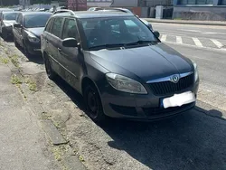 Grau Gebraucht 2012 Skoda Fabia Kombi | 2.299 € (Guter Preis)