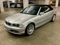 Silber Gebraucht 2001 BMW 320 Cabriolet Cabrio | 20.000 €