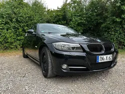 Schwarz Gebraucht 2011 BMW 318 Exclusive Coupé | 5.899 € (Guter Preis)