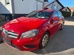 Rot Gebraucht 2013 Mercedes A180 Limousine | 6.950 € (Superpreis)