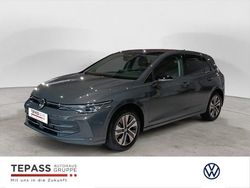 Grau Neu 2025 VW Golf Limousine | 39.390 €
