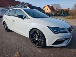 Weiß Gebraucht 2020 Cupra Leon Kombi | 20.990 € (Guter Preis)