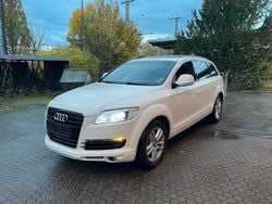 Weiß Gebraucht 2009 Audi Q7 SUV | 6.999 € (Guter Preis)