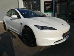Weiß Gebraucht 2024 Tesla Model 3 RWD Limousine | 36.800 € (Fairer Preis)